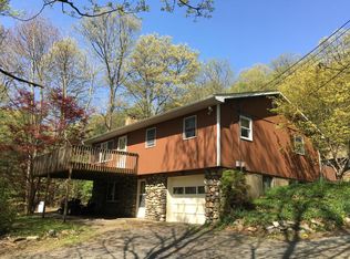247 Five Springs Rd, Stroudsburg, PA 18360