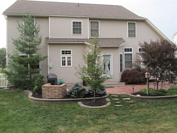 3rd image of 5825 New Haven Dr