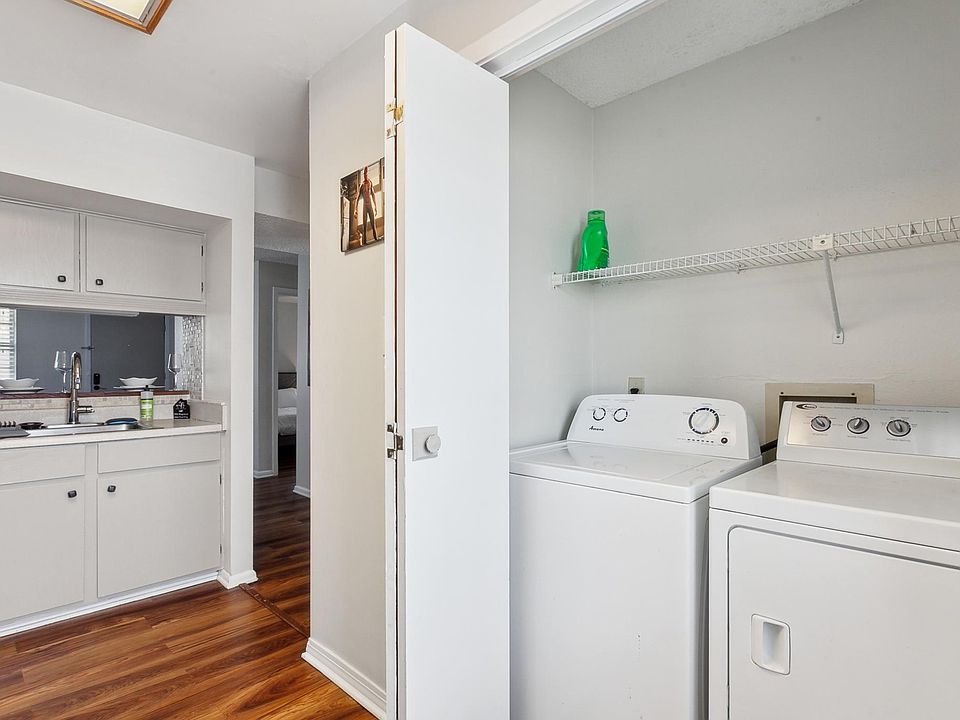 1st image of 2301 Edenborn Ave APT 606