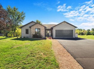112 Kreekview Dr, Osceola, WI 54020