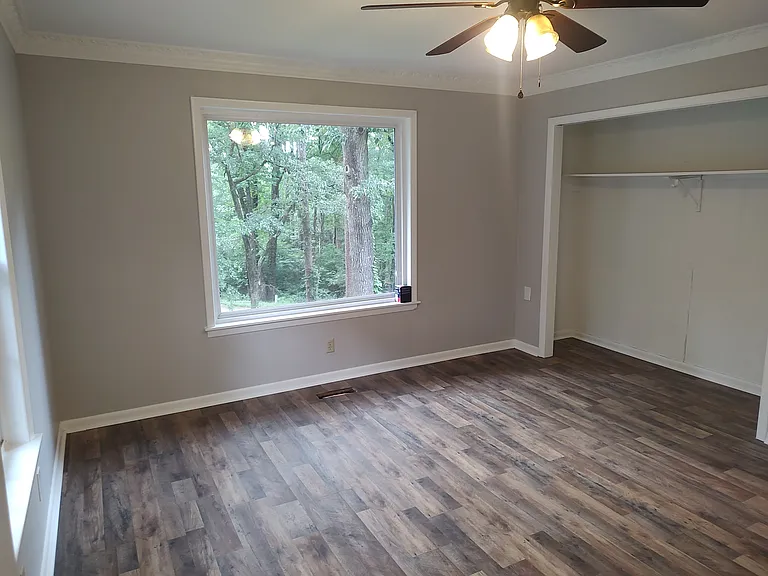 8109 Chicot Acres — Photo 9