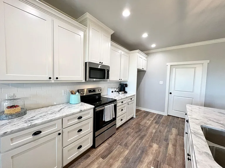 4054 Blair Ln — Photo 9