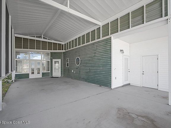 4th image of 1903 Enterprise Ln #222