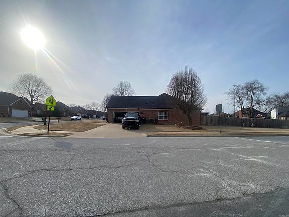 4th image of 4205 W Braymore Dr