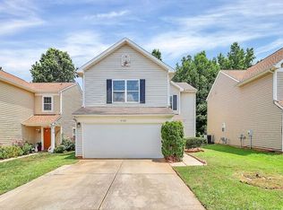 5707 Wallace Cabin Dr, Charlotte, NC 28212