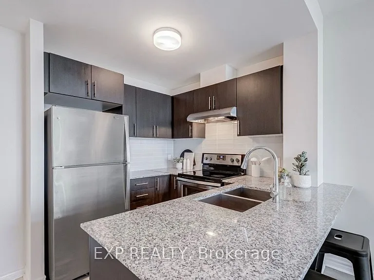 2522 Keele St #704 — Photo 12
