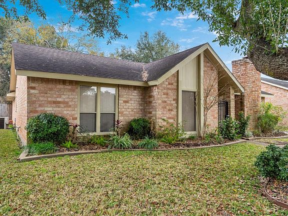 2nd image of 21114 Park Bend Dr