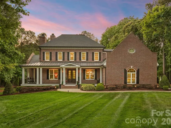 121 Willow Bend Ct, Mooresville, NC 28117