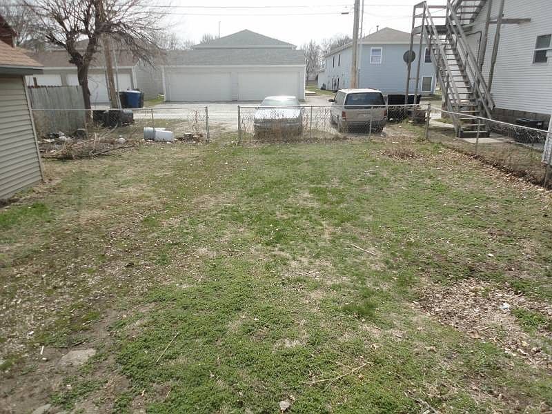 2nd image of 2611 R St