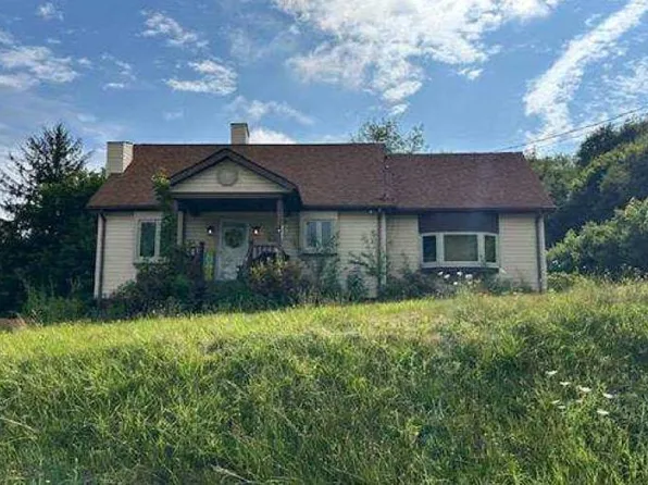 357F Braden School Rd, Beaver Falls, PA 15010