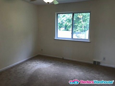 2nd image of 16025 Wellington Ave
