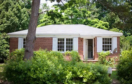 1216 Spottswood Dr Photo 1