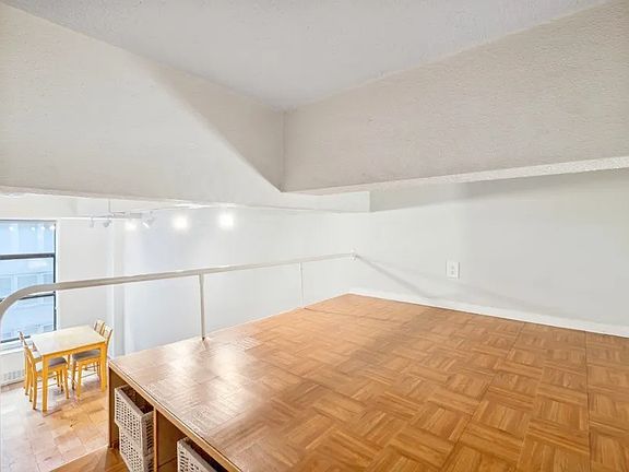 4th image of 244 Madison Ave APT 4C