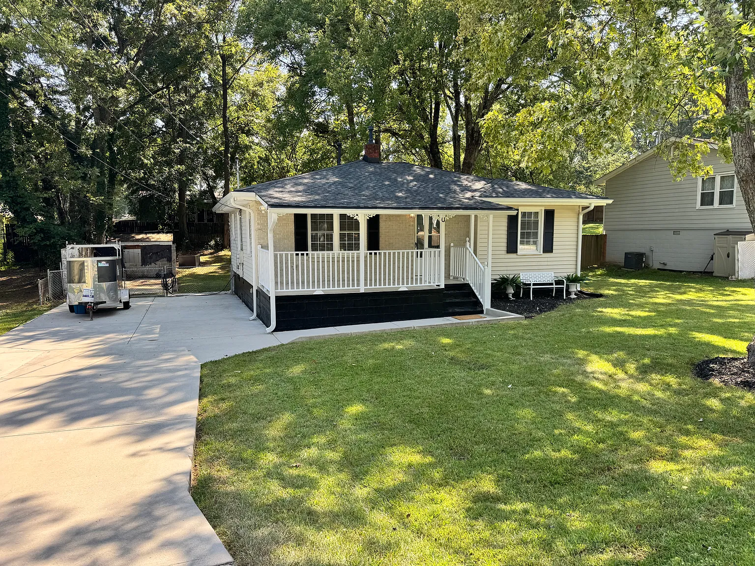 3 bed, 964 sqft, $2,150 — Photo 2
