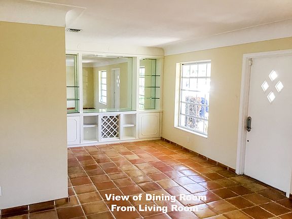 3rd image of 850 SE 5th Ct