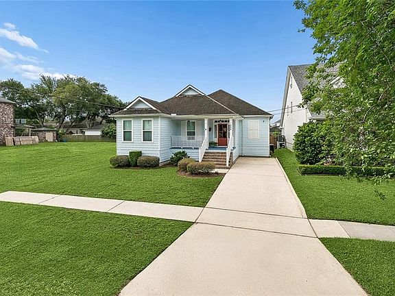 2nd image of 334 Stafford Pl