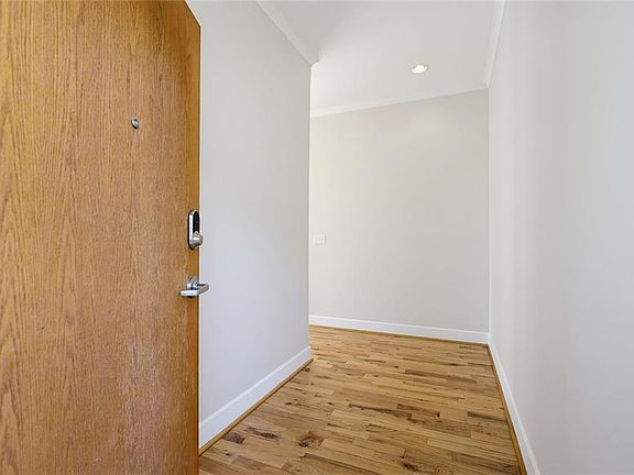 3rd image of 384 Ralph McGill Blvd NE Unit 407