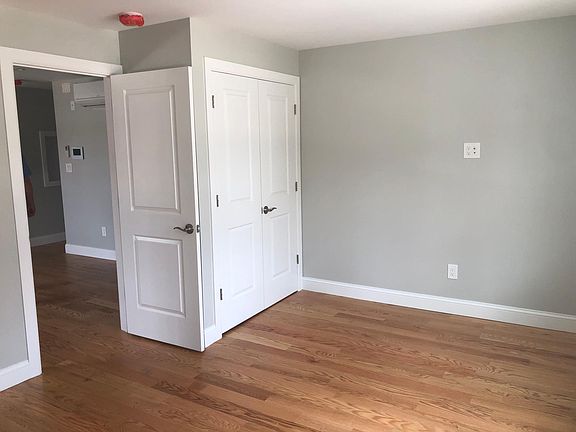 3rd image of 346 Mount Pleasant Ave