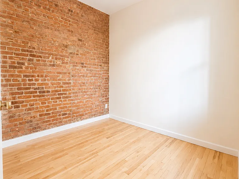 710 Amsterdam Ave #3C — Photo 5