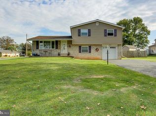 15 Buckthorn Dr, Carlisle, PA 17015