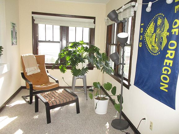 3rd image of 7562 Hoover Ave Floor 1