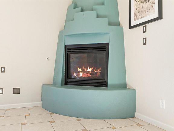 5th image of 3844 Ophelia Ave NW