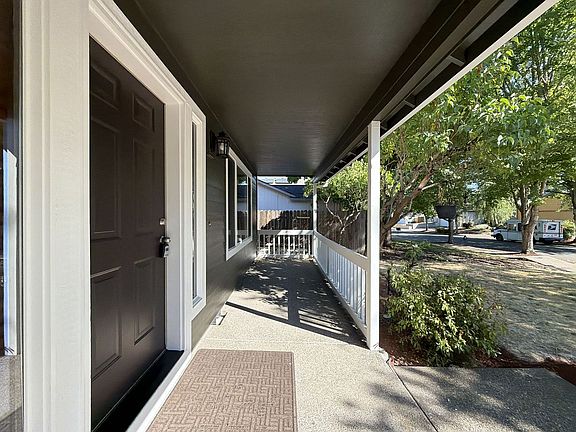 4th image of 5505 SW 149th Ave