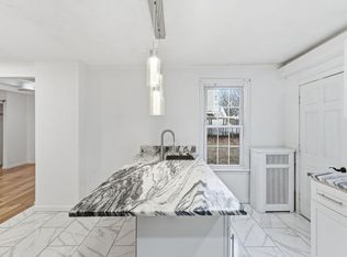 16 Floyd St #1, Woburn, MA 01801