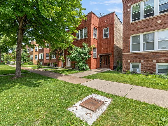 2nd image of 3031 N Davlin Ct