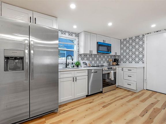 5th image of 4809 THORPE AVENUE