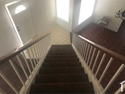 2nd image of 687 Woodcrest Dr #B