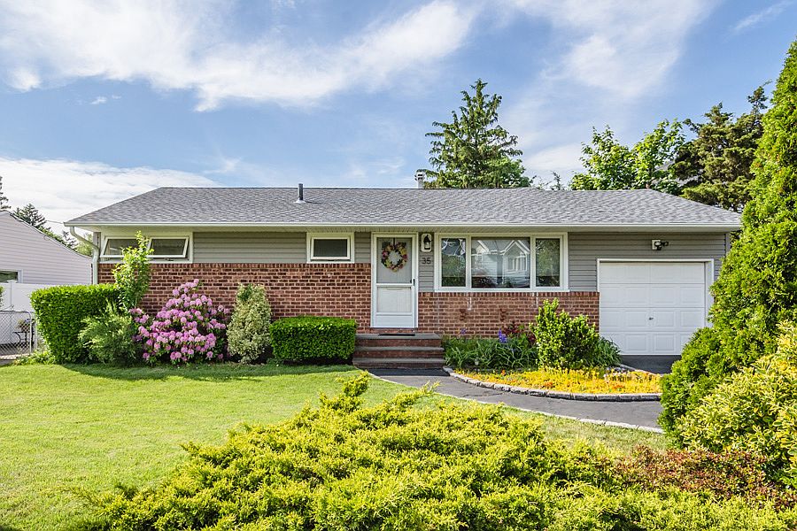 1st image of 35 Janet Dr