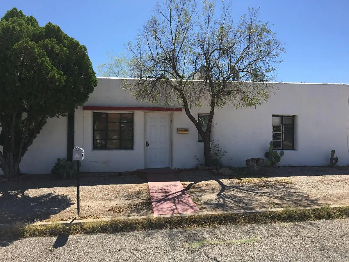 1 bed, 800 sqft, $1,100 — Photo 1