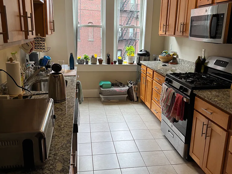 12 Short St #5 — Photo 28