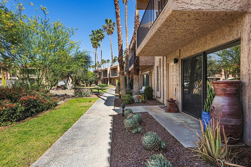 5834 Los Coyotes Dr