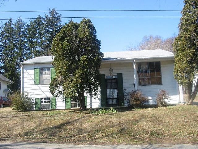 1st image of 120 S Villa Ave