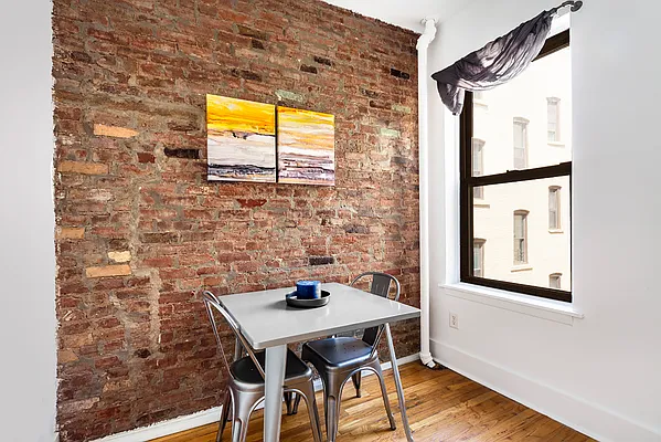 Rented by Warburg | media 5