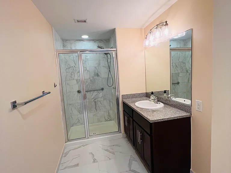 110 Somerset St #2103 — Photo 10