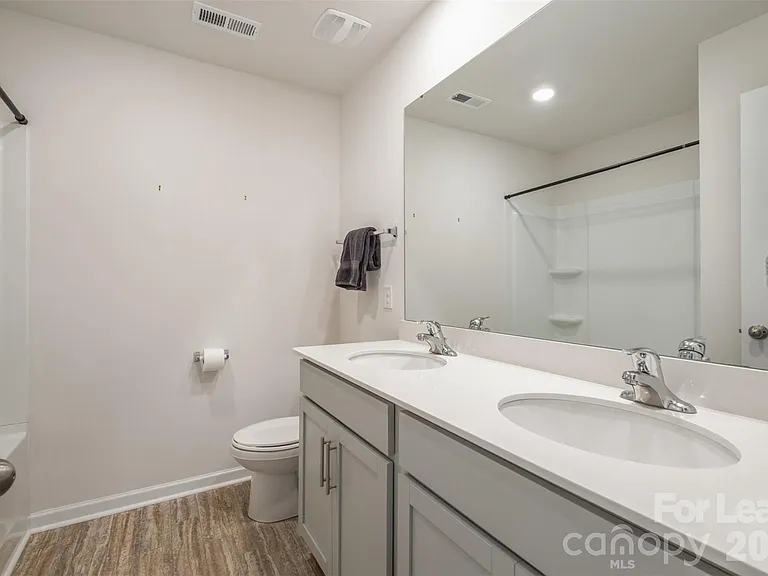 2407 Sugar Ct SW — Photo 21