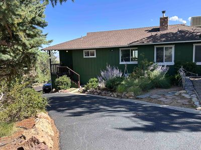 102 Dennis Way, Bishop, CA, 93514