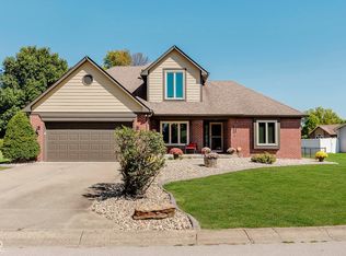 6548 Springview Dr, Avon, IN 46123