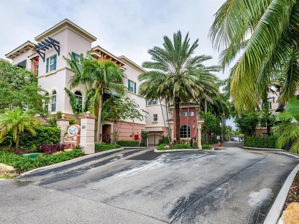 1033 NE 17th Way #103, Fort Lauderdale, FL 33304