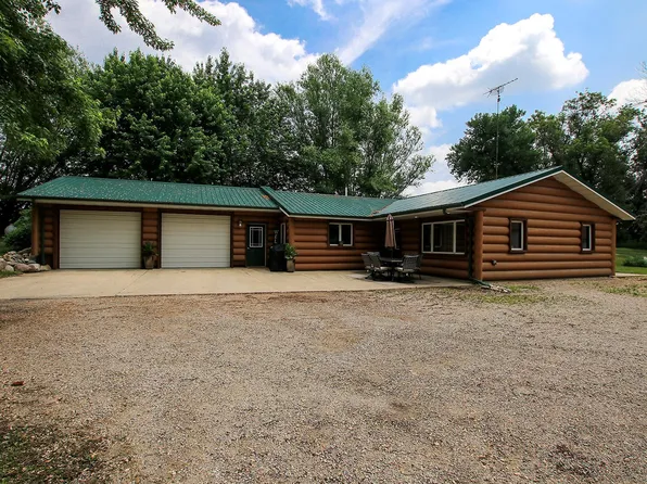 62439 140th St, Hutchinson, MN 55350