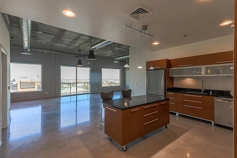 1 bed, 2.0 bath, 1277 sqft, $1,770 — Photo 4