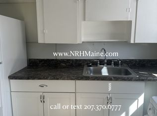68 Pleasant St #6, Auburn, ME 04210