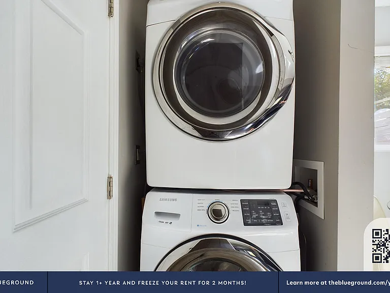 Washer/Dryer in Apartment