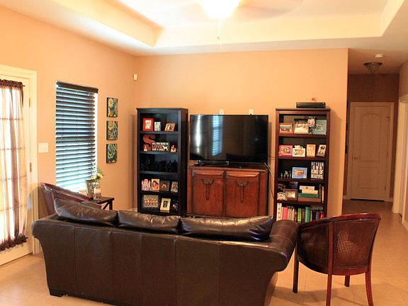 2nd image of 14119 Dove Ln