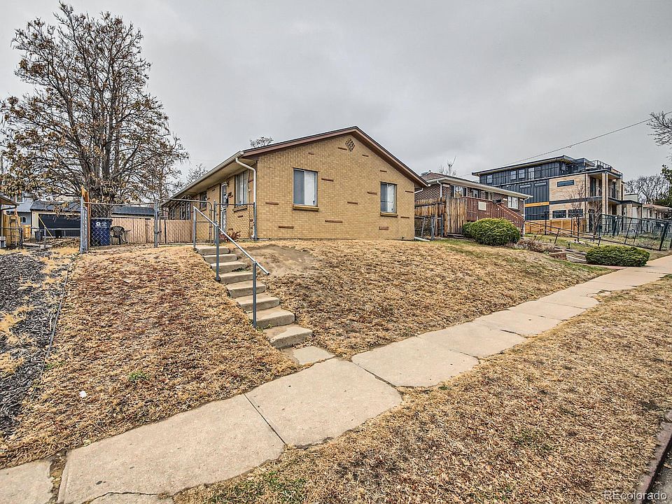 1st image of 3921 & 3919 Lipan Street