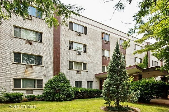 1st image of 1415 W Pratt Blvd APT 302