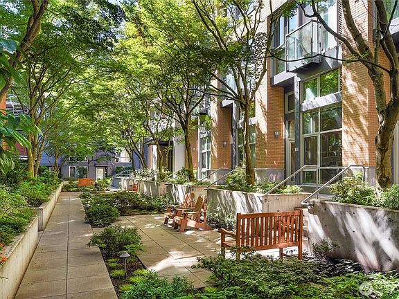 5th image of 530 Broadway E #414